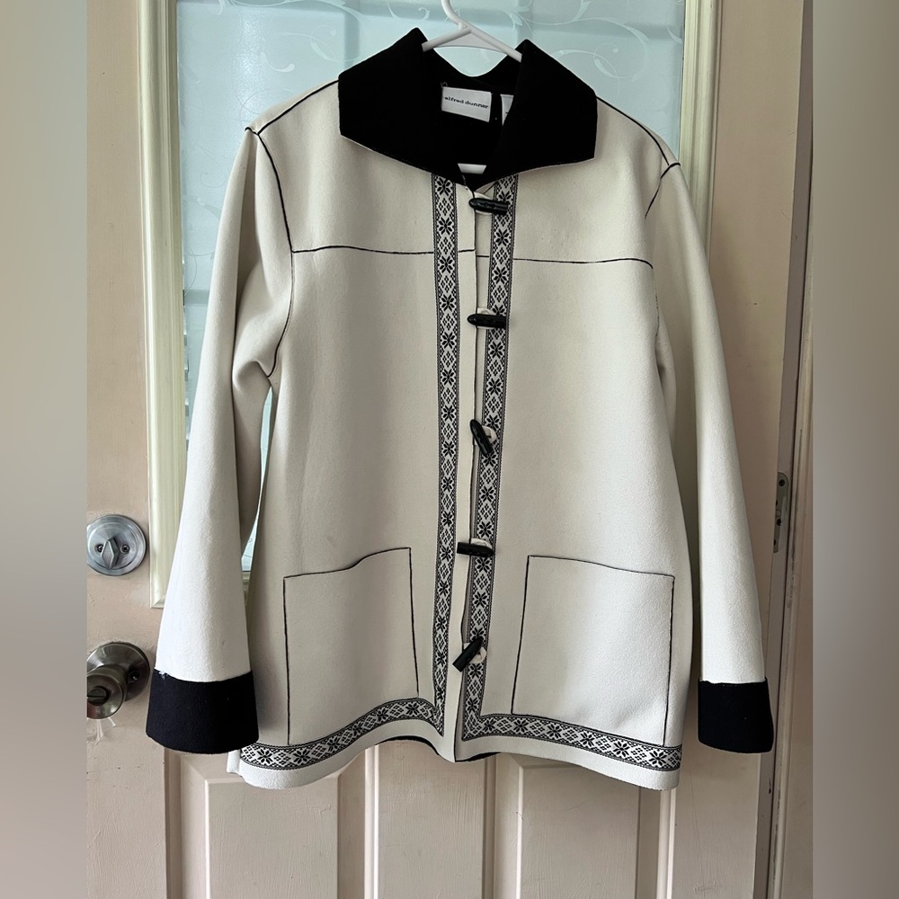 Alfred Dunner faux suede chore coat in white with black accents, ribbon size 12